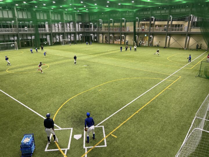 屋内フィールド